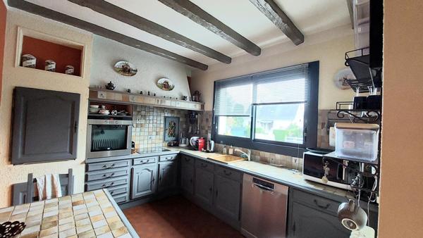 Maison de 6 pieces garage et jardin