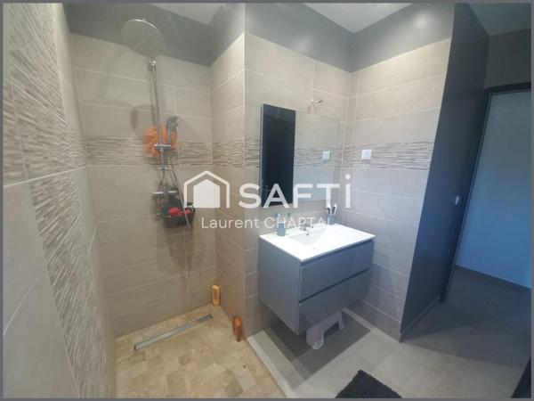 Très belle maison contemporaine !