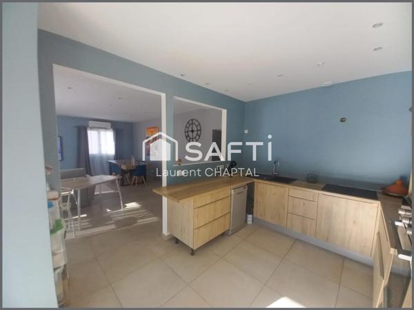 Très belle maison contemporaine !