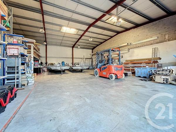 Immeuble à vendre  900 m 2   AUTERIVE  - 31