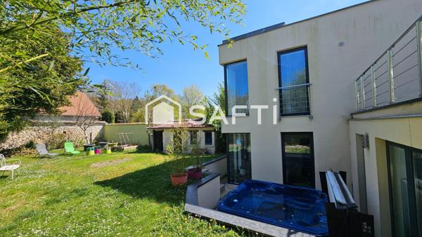 Charme de l'ancien rénové et confort moderne !