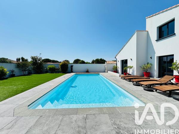 Maison à vendre 9 pièces 254,68 m² Portiragnes