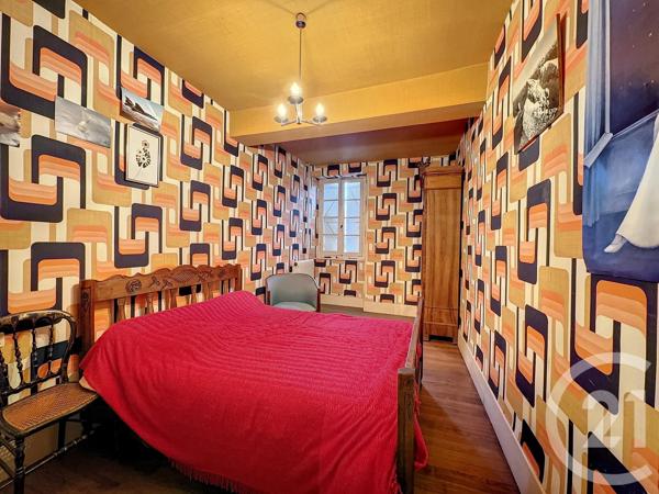 Maison à vendre  10 pièces - 273,06 m 2   ST GIRONS  - 09