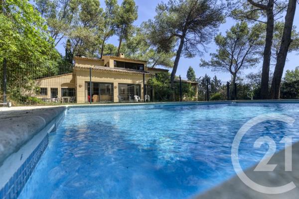 Maison à vendre  9 pièces - 283 m 2   VILLENEUVE LES AVIGNON  - 30
