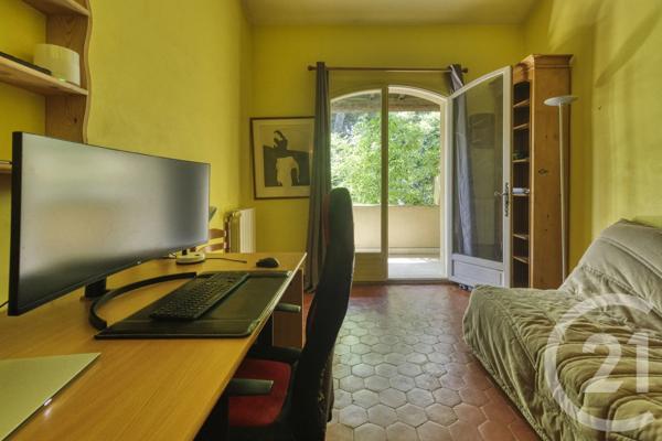 Maison à vendre  9 pièces - 283 m 2   VILLENEUVE LES AVIGNON  - 30