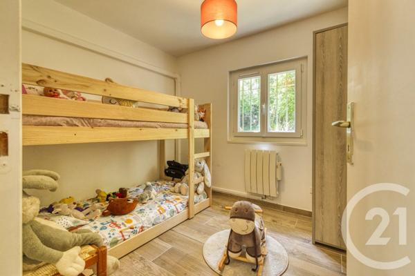 Maison à vendre  9 pièces - 283 m 2   VILLENEUVE LES AVIGNON  - 30