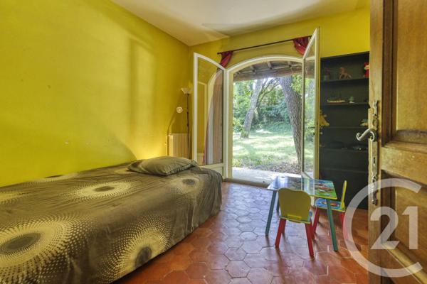 Maison à vendre  9 pièces - 283 m 2   VILLENEUVE LES AVIGNON  - 30