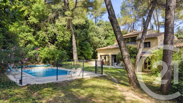 Maison à vendre  9 pièces - 283 m 2   VILLENEUVE LES AVIGNON  - 30