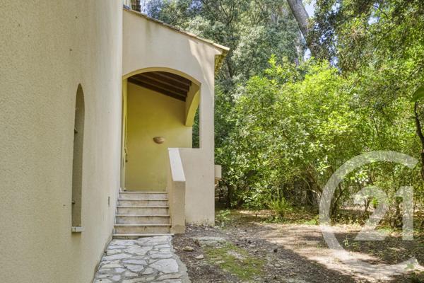 Maison à vendre  9 pièces - 283 m 2   VILLENEUVE LES AVIGNON  - 30