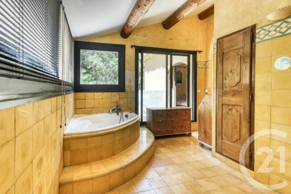 Maison à vendre  9 pièces - 283 m 2   VILLENEUVE LES AVIGNON  - 30