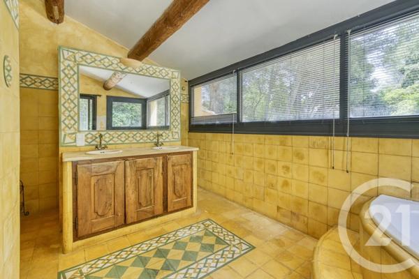 Maison à vendre  9 pièces - 283 m 2   VILLENEUVE LES AVIGNON  - 30