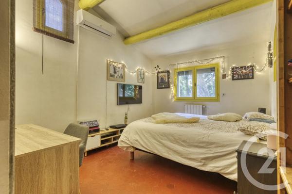 Maison à vendre  9 pièces - 283 m 2   VILLENEUVE LES AVIGNON  - 30