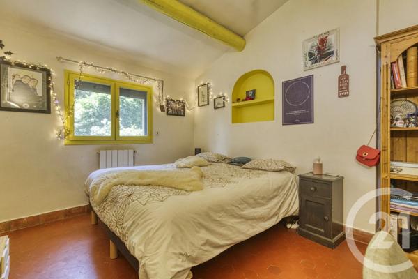 Maison à vendre  9 pièces - 283 m 2   VILLENEUVE LES AVIGNON  - 30
