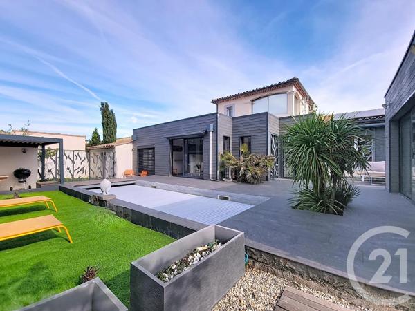 Maison à vendre  9 pièces - 283 m 2   VILLENEUVE LES AVIGNON  - 30
