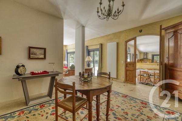 Maison à vendre  9 pièces - 283 m 2   VILLENEUVE LES AVIGNON  - 30
