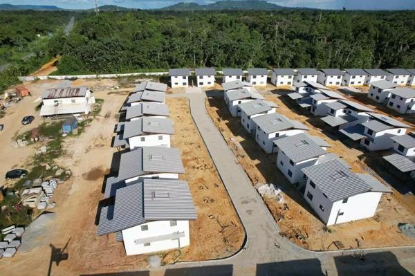 DPT GUYANE, à louer MACOURIA maisons T5 de 114,17 m²