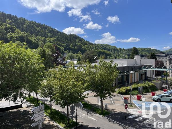 Appartement 2 pièces de 62 m² à Mont-Dore (63240)