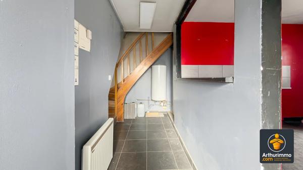 Vente                                                      Appartement
                        
                     3 pièces                      84 m2                     à Retournac