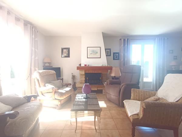 Frontignan - Maison R+1 de type 3 de 81M² avec garage...