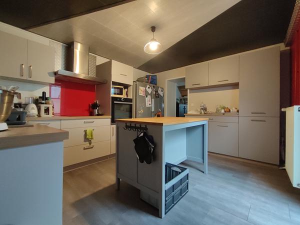 Maison - 5 pièces - 87 m²