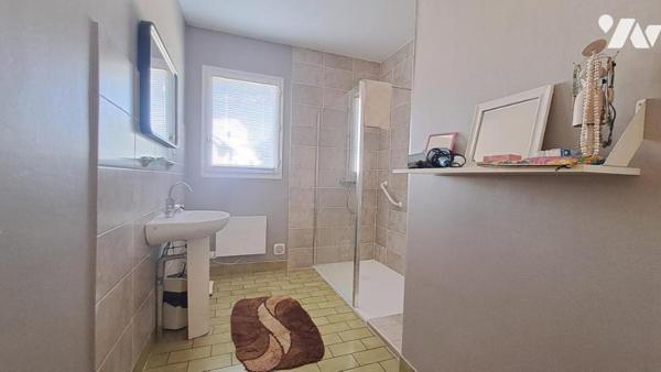 MAISON SUR SOUS-SOL 4 CHAMBRES