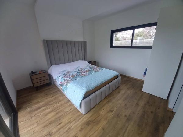PROPRIETE DE 241 M2 HABITABLE SUR UN TERRAIN DE 3900 M2