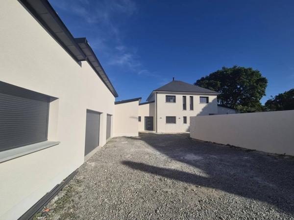 PROPRIETE DE 241 M2 HABITABLE SUR UN TERRAIN DE 3900 M2