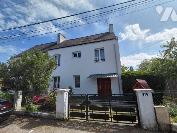  Maison T5 rénovée - 119 m² - Pontivy (56300) - Morbihan
Située dans un quartier calme et rech...
