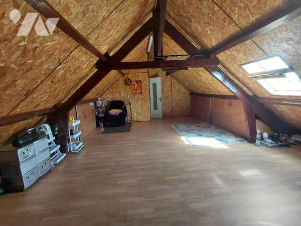  Maison T5 rénovée - 119 m² - Pontivy (56300) - Morbihan
Située dans un quartier calme et rech...