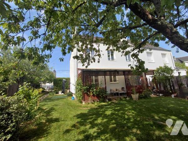  Maison T5 rénovée - 119 m² - Pontivy (56300) - Morbihan
Située dans un quartier calme et rech...