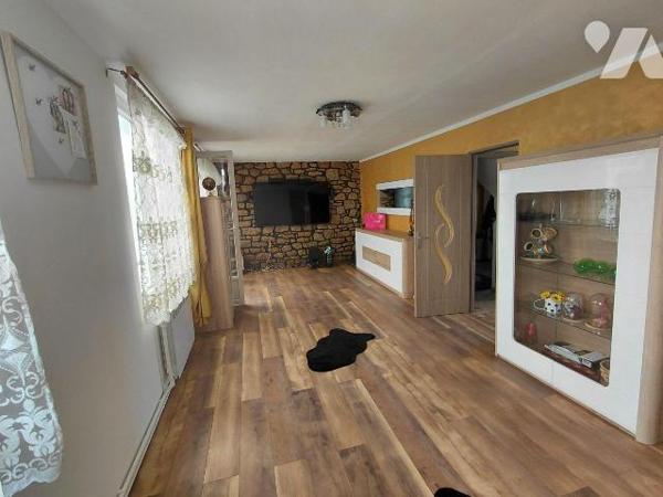  Maison T5 rénovée - 119 m² - Pontivy (56300) - Morbihan
Située dans un quartier calme et rech...