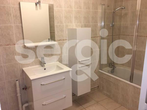 Location 3 Pieces 68 60200 Compiegne 43 0075 01 0001