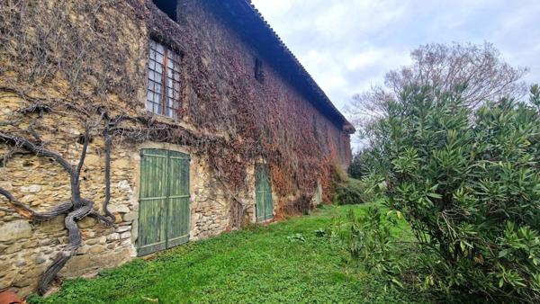 Superbe Corps de ferme à rénover