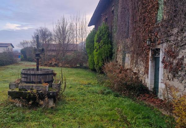 Superbe Corps de ferme à rénover