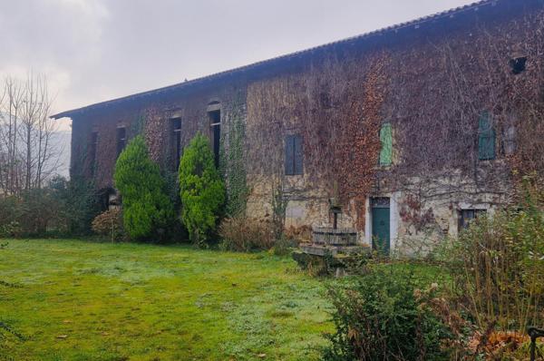 Superbe Corps de ferme à rénover