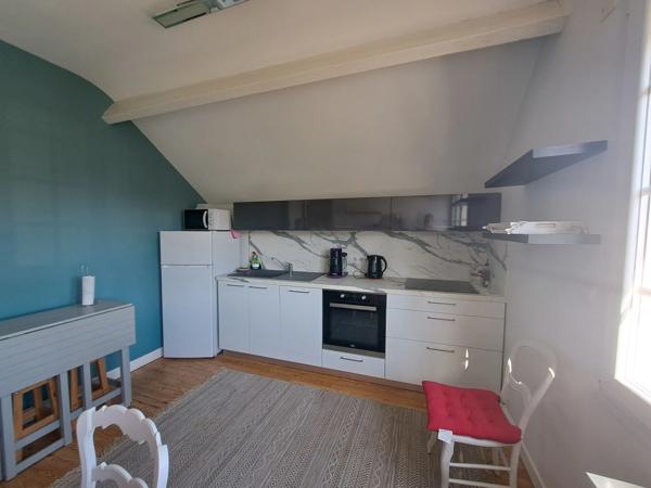Appartement à louer 1 pièces BELLEU (02)