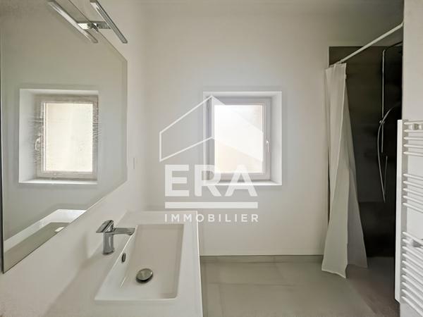 Maison de village rénovée , lumineuse à Châteaurenard