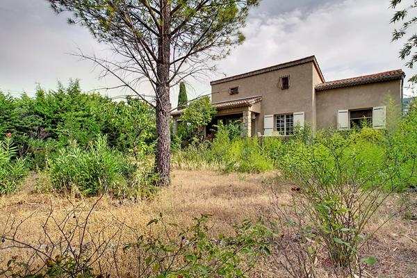 A VENDRE ! Maison 4 pièces à Draguignan - Plain-pied avec garage et jardin
