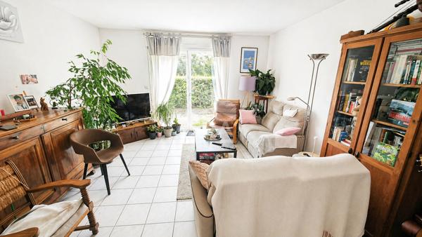 Charmante maison lumineuse 3 chambres avec jardin au calme à Saintes
