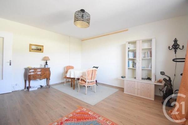 Appartement F2 à vendre  2 pièces - 49,22 m 2   VICHY  - 03
