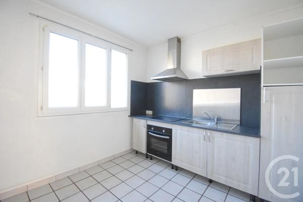 Appartement F2 à vendre  2 pièces - 49,22 m 2   VICHY  - 03