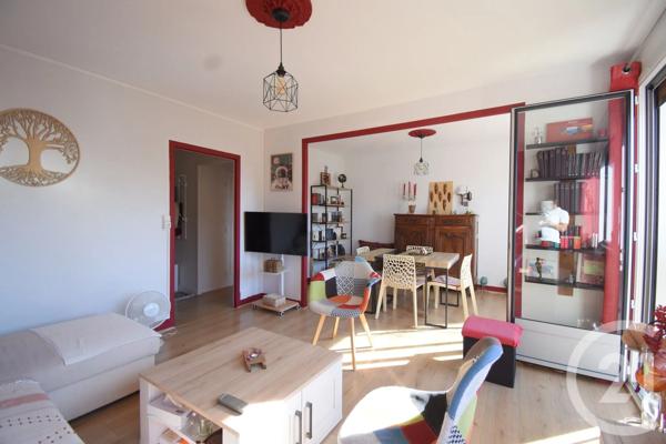 Appartement F2 à vendre  2 pièces - 49,22 m 2   VICHY  - 03