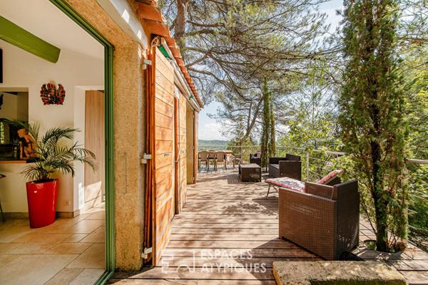 Villa avec vue imprenable et piscine, un oasis de tranquillité