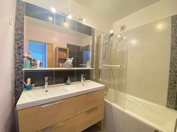 Appartement ASNIERES SUR SEINE - 4 pièce(s) - 82.50m2