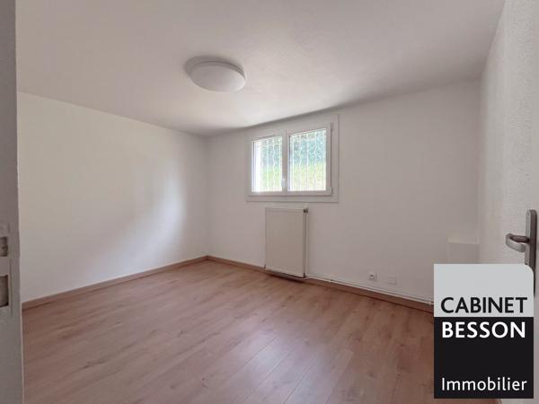 EYBENS limite POISAT - Belle maison de 169m² (242m² au sol) - 6P+C - Terrain de 816m² - Visite : Xavier MAGNIN 06 89 12 54 61