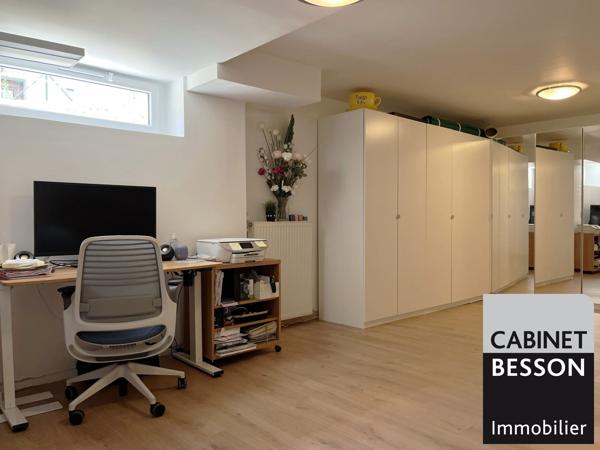 EYBENS limite POISAT - Belle maison de 169m² (242m² au sol) - 6P+C - Terrain de 816m² - Visite : Xavier MAGNIN 06 89 12 54 61