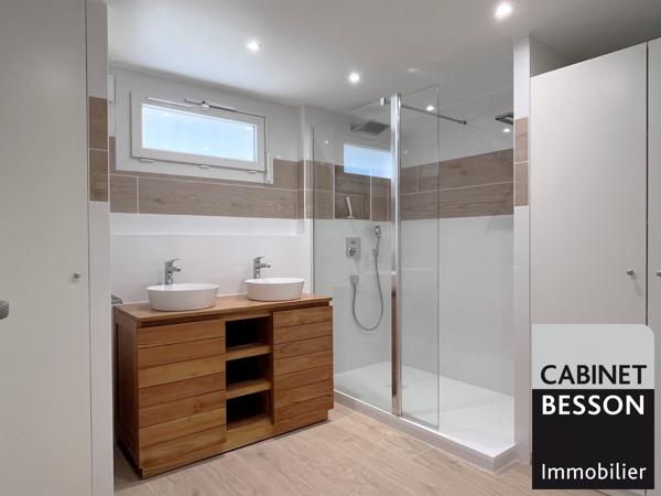 EYBENS limite POISAT - Belle maison de 169m² (242m² au sol) - 6P+C - Terrain de 816m² - Visite : Xavier MAGNIN 06 89 12 54 61