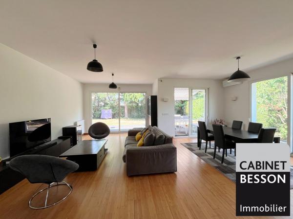 EYBENS limite POISAT - Belle maison de 169m² (242m² au sol) - 6P+C - Terrain de 816m² - Visite : Xavier MAGNIN 06 89 12 54 61