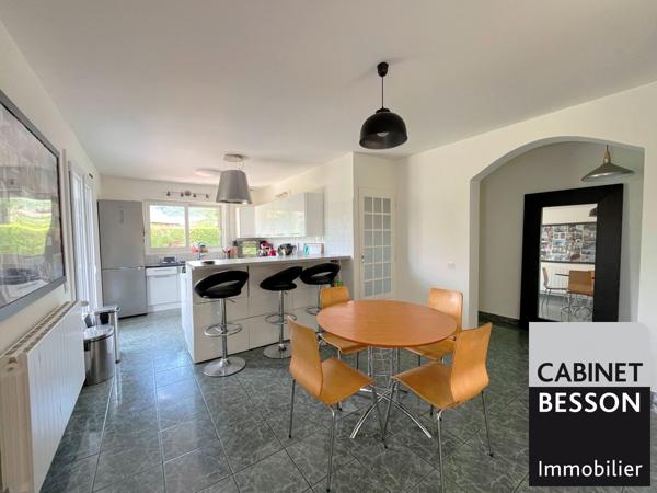 EYBENS limite POISAT - Belle maison de 169m² (242m² au sol) - 6P+C - Terrain de 816m² - Visite : Xavier MAGNIN 06 89 12 54 61