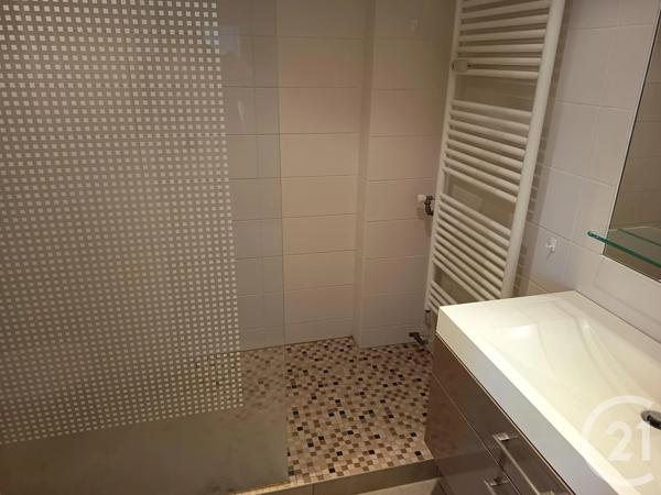 Appartement F4 à vendre  4 pièces - 103 m 2   VALENCE  - 26